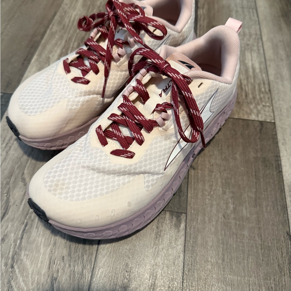 Altra Women's Athletic Shoes in Pink and White